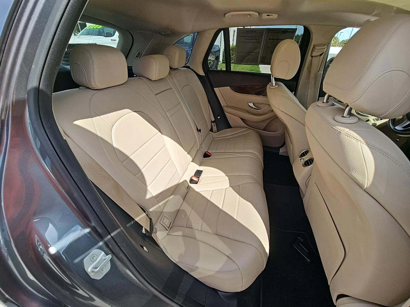 Mercedes-Benz GLC 300 DISTRONIK* LANE ASSIST* PANO* AMBIENT* KEYLESS GO* | Mobile.bg   12