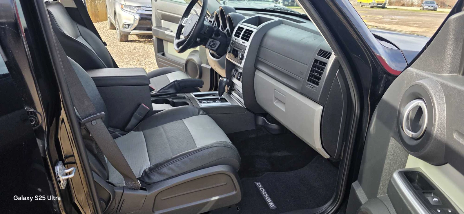 Dodge Nitro 2.8CRDI SXT $Кожа$подгрев$автопилот$автомат$4Х4$ - изображение 9