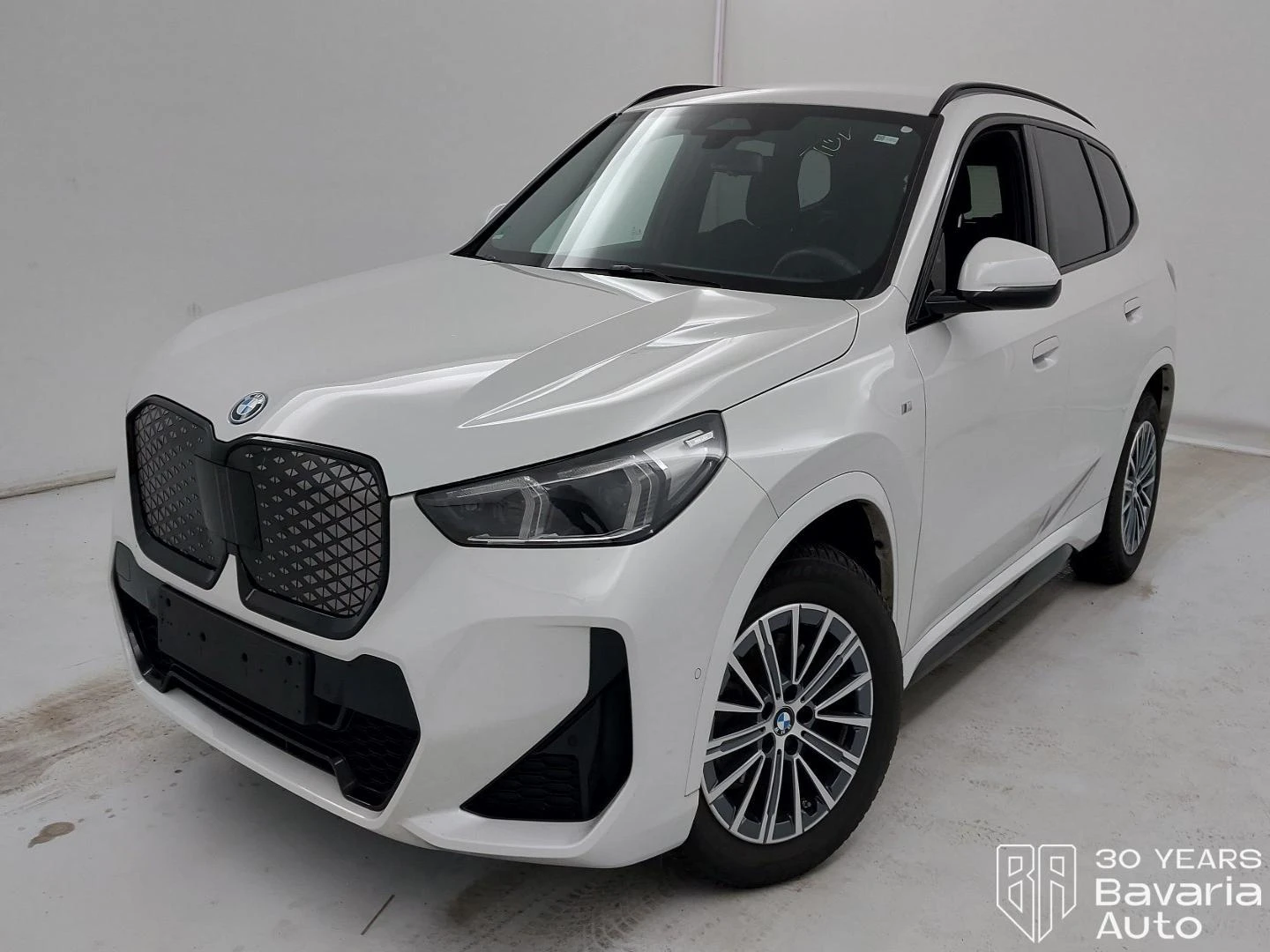 BMW iX1 20 eDrive M Sport Paket | Mobile.bg � ����������� 1