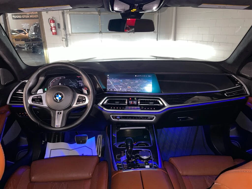 BMW X7 XDRIVE40I M PACK| HARMAN/KARDON| ПАНО| 360| HuD, снимка 10 - Автомобили и джипове - 53771118