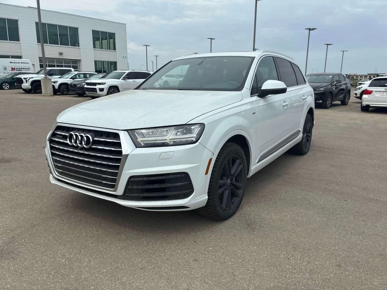 Audi Q7 * 3.0T Technik * ПОДГРЕВИ * ОБДУХВАНЕ * 360 * КЛИП