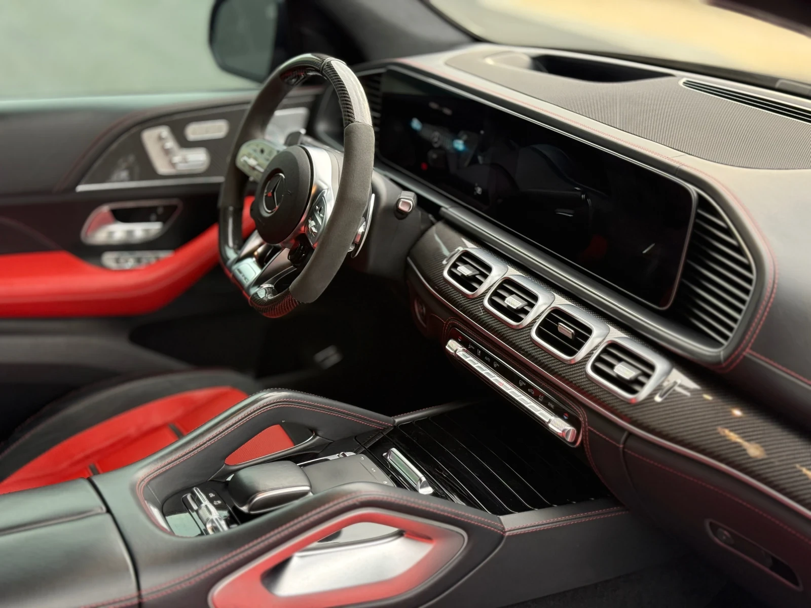 Mercedes-Benz GLE 63 S AMG FACELIFT, EQ Boost, Carbon, снимка 10 - Автомобили и джипове - 55657112