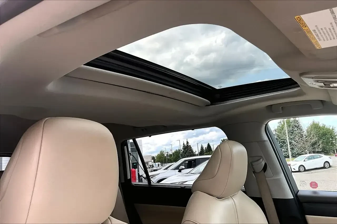 Toyota Highlander * XLE * CAR PLAY * SUNROOF * АВТОКРЕДИТ, снимка 15 - Автомобили и джипове - 55707531