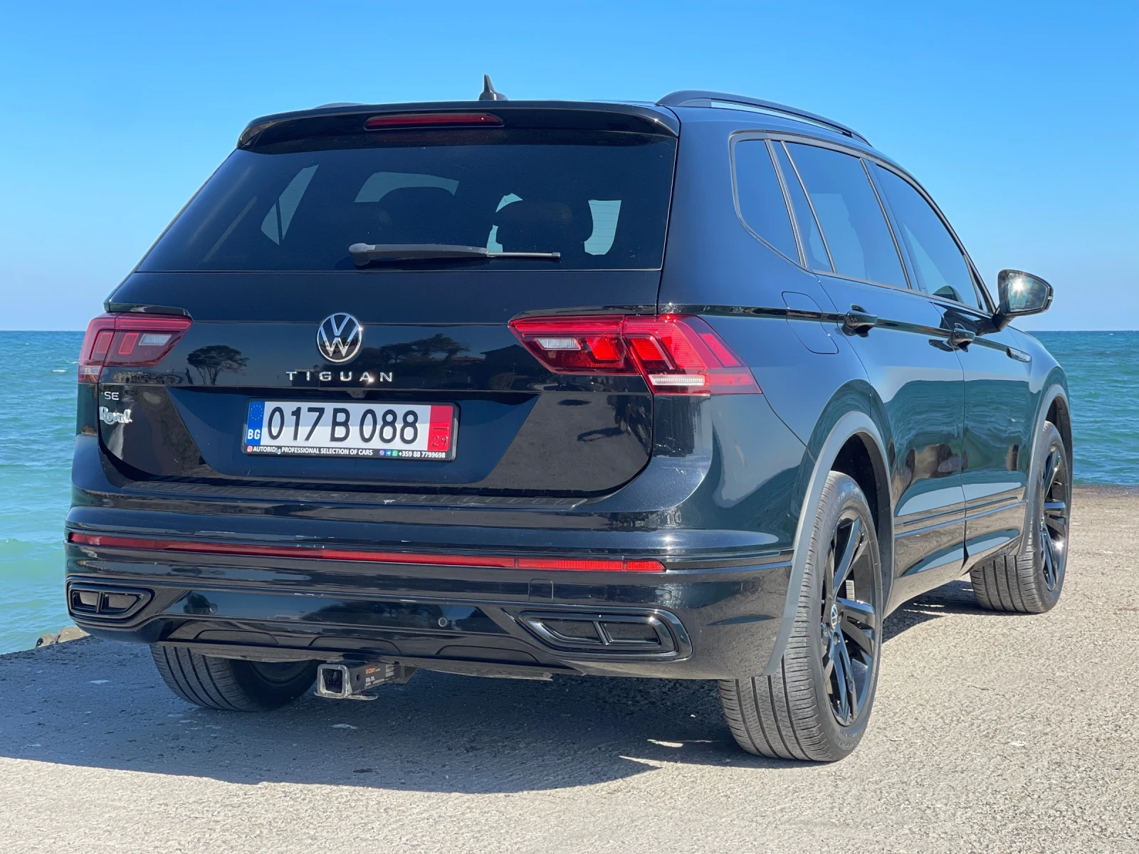 VW Tiguan R-Line Allspace 7мест, снимка 5 - Автомобили и джипове - 56235317