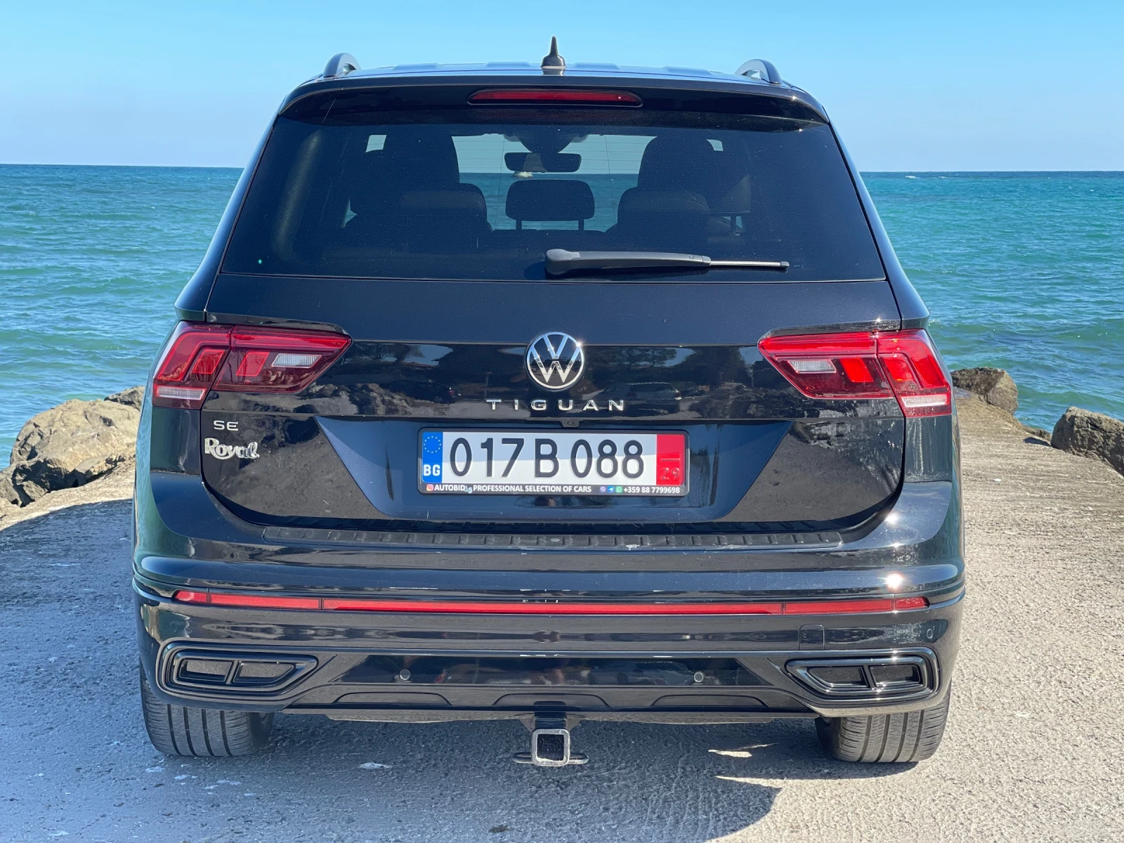 VW Tiguan R-Line Allspace 7мест, снимка 4 - Автомобили и джипове - 56235317