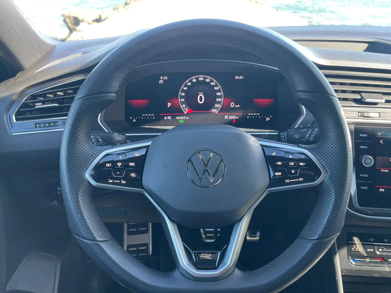 VW Tiguan R-Line Allspace 7мест, снимка 8 - Автомобили и джипове - 56235317