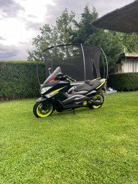  Yamaha T-max