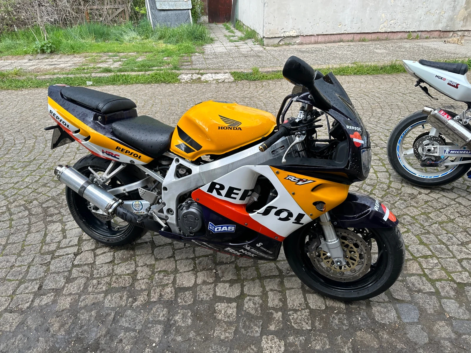 Honda Cbr 900 - изображение 3