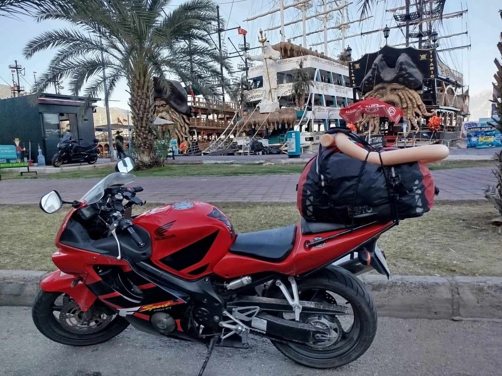 Honda Cbr F4 I Sport, снимка 3 - Мотоциклети и мототехника - 54490757