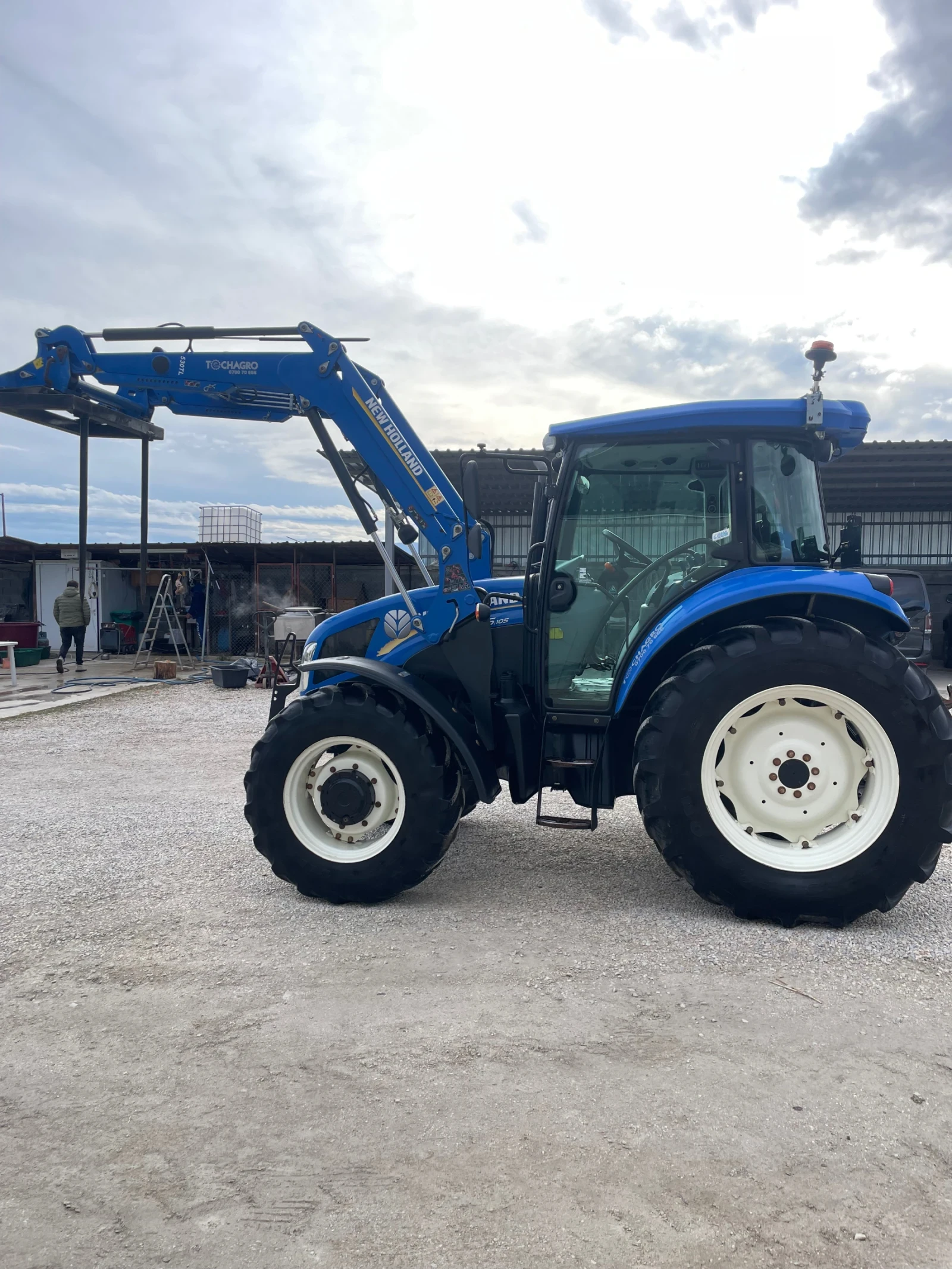 Трактор New Holland T5 105 - изображение 3