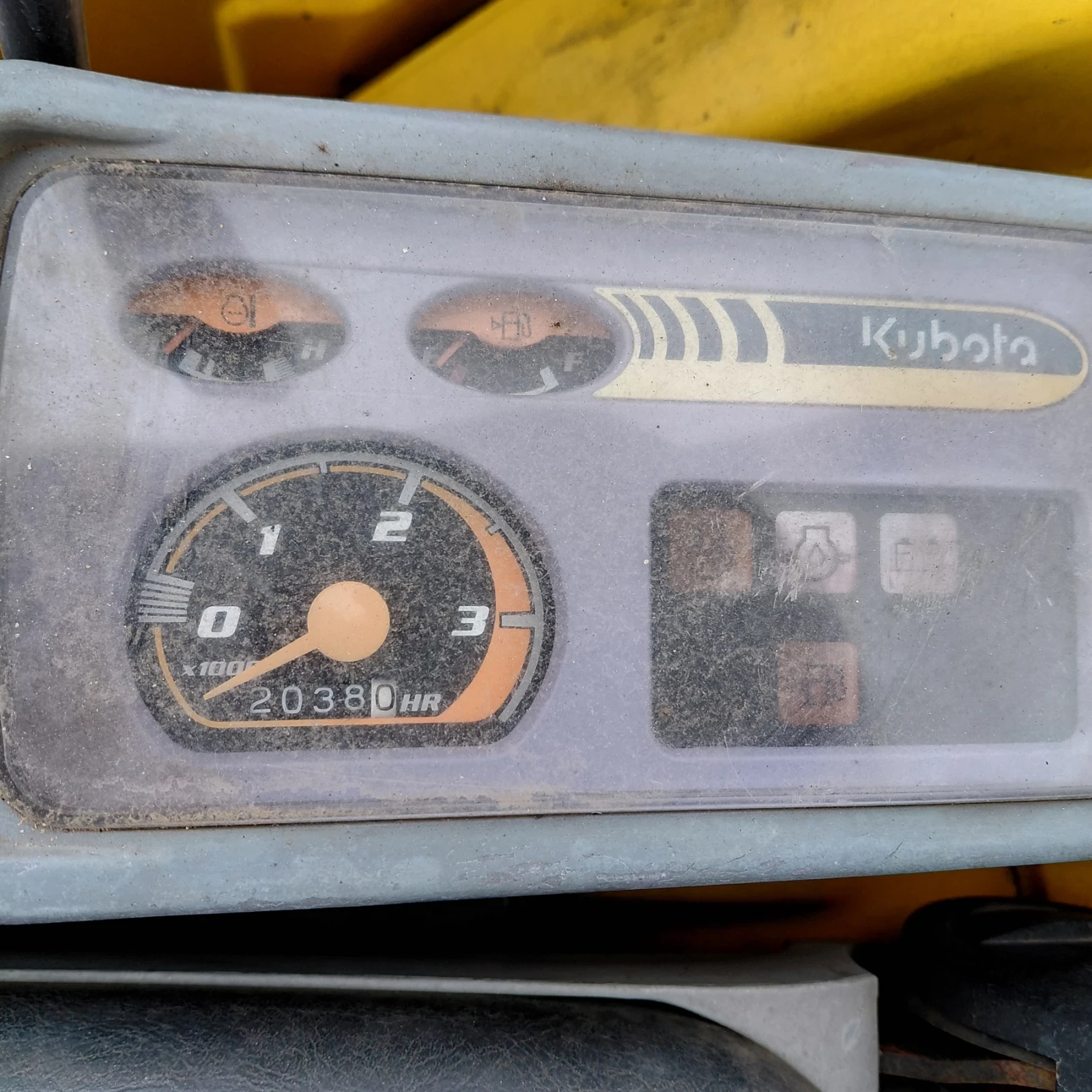 Багер Kubota U25 * НАЛИЧЕН * ТОП СЪСТОЯНИЕ * , снимка 10 - Индустриална техника - 52636364