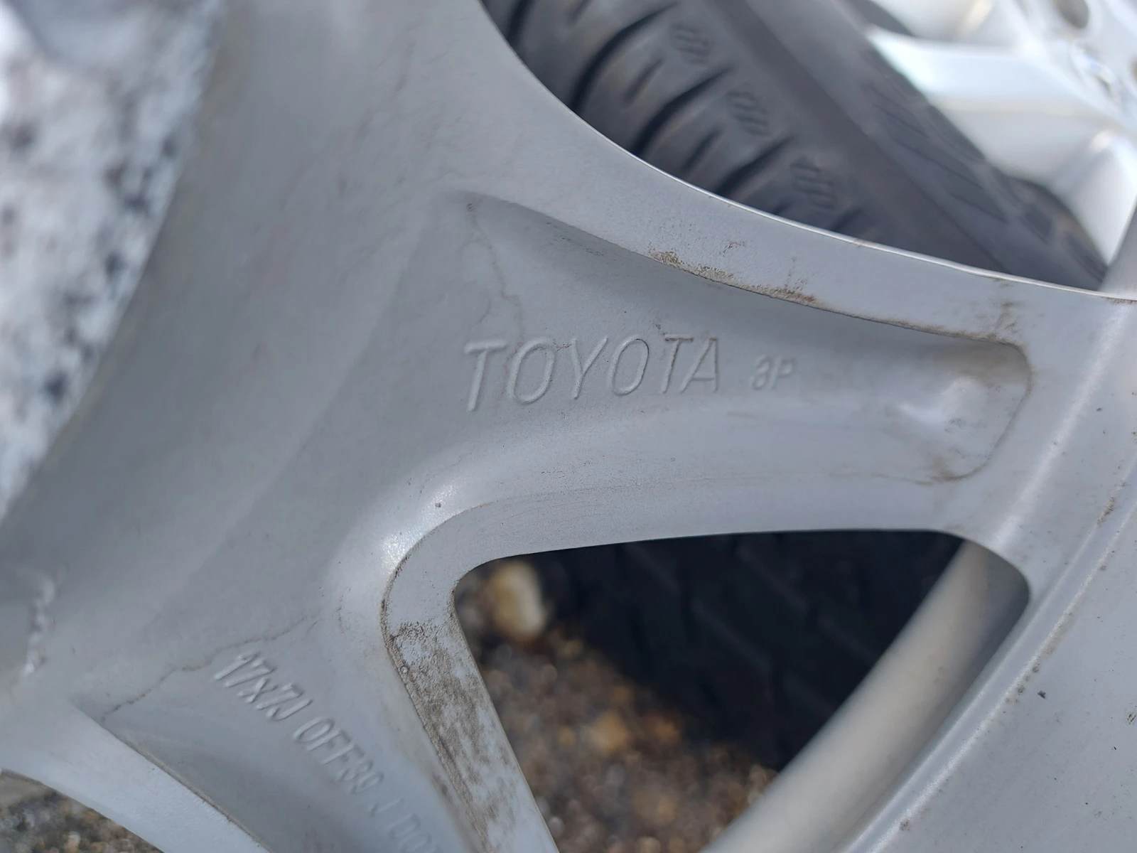    215/55R17  Toyota Verso | Mobile.bg   8