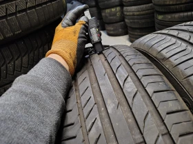 Гуми Летни 235/45R19, снимка 3 - Гуми и джанти - 49470173