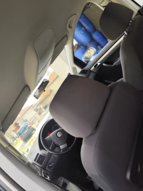 VW Touran 2.0 TDI 8 Клапана , снимка 9