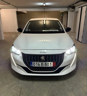 ������ Peugeot 208