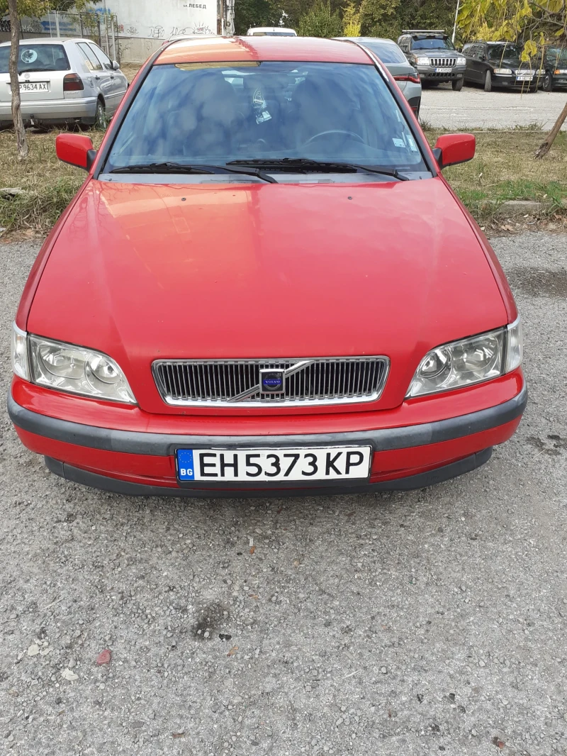 Volvo S40 1.6, снимка 8 - Автомобили и джипове - 47315066