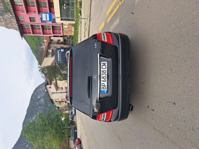 Mercedes-Benz C 220 2.2, снимка 6 - Автомобили и джипове - 48752782