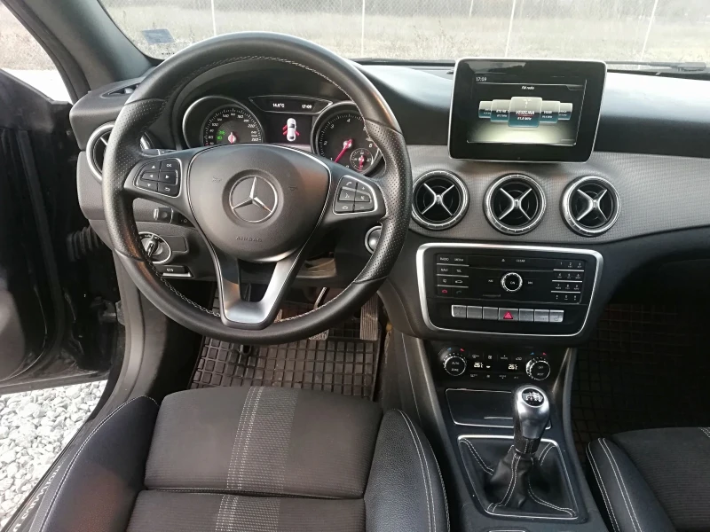 Mercedes-Benz CLA 220 2.0CDI kli navi, снимка 12 - Автомобили и джипове - 48906664