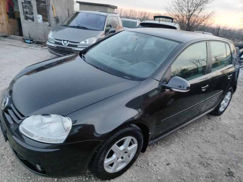 VW Golf 5, снимка 1 - Автомобили и джипове - 49135240