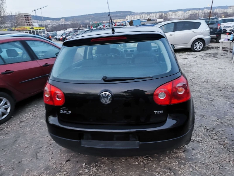 VW Golf 5, снимка 9 - Автомобили и джипове - 49135240