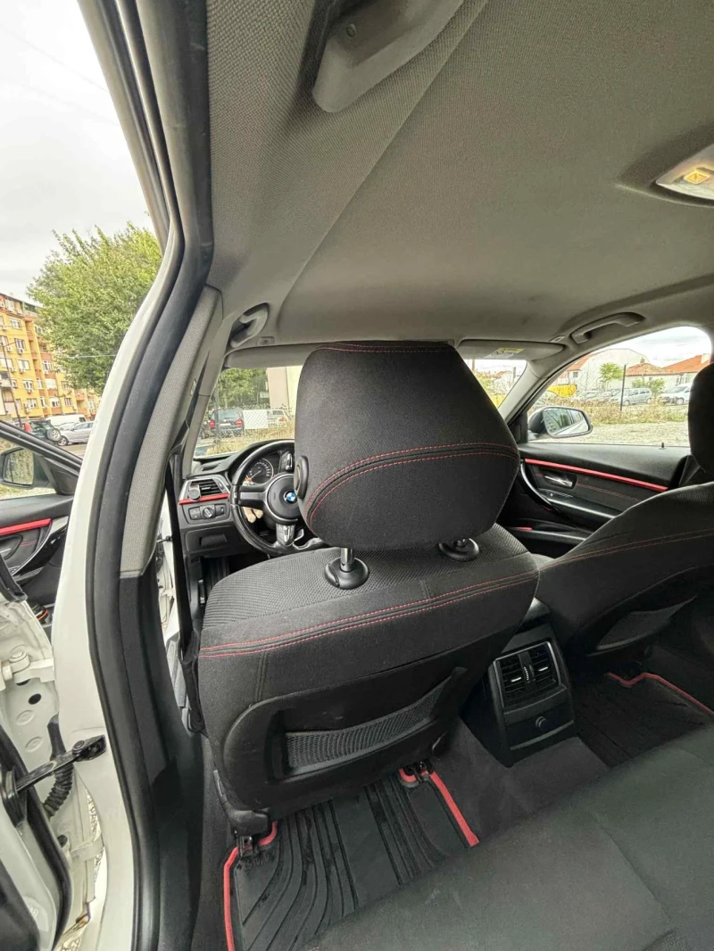 BMW 320, снимка 12 - Автомобили и джипове - 52527510