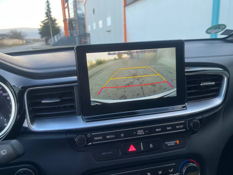 Kia Ceed  GT Line бяла перла, снимка 6 - Автомобили и джипове - 52505913