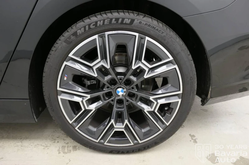 BMW 520 d M Sport Paket Steptronic, снимка 13 - Автомобили и джипове - 52727100