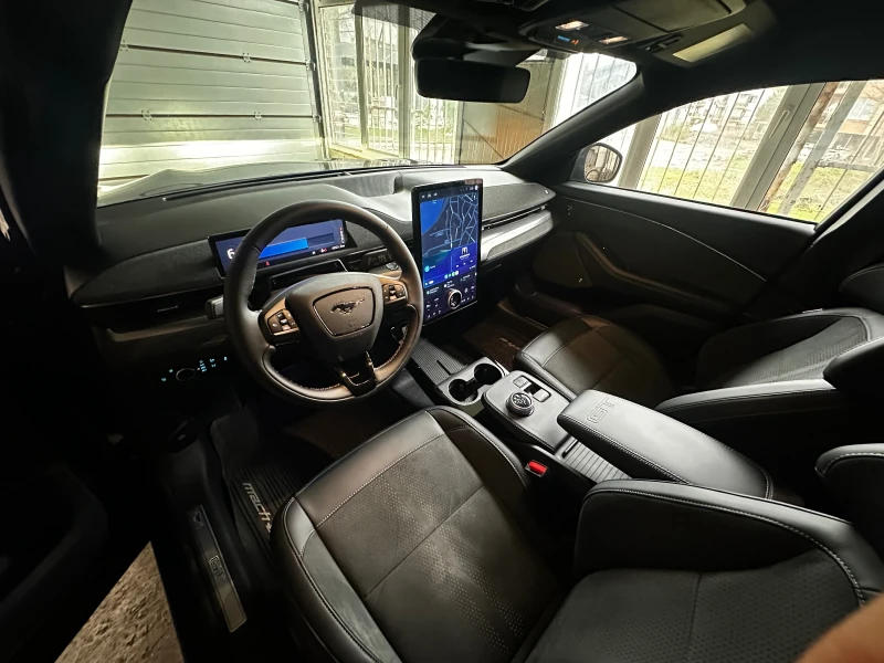 Ford Mustang Mach-E GT / 487к.с. / 91Kw / ПЕРФЕКТЕН, снимка 5 - Автомобили и джипове - 52894017
