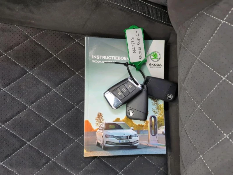 Skoda Superb  TSI Sportline, снимка 10 - Автомобили и джипове - 53097275