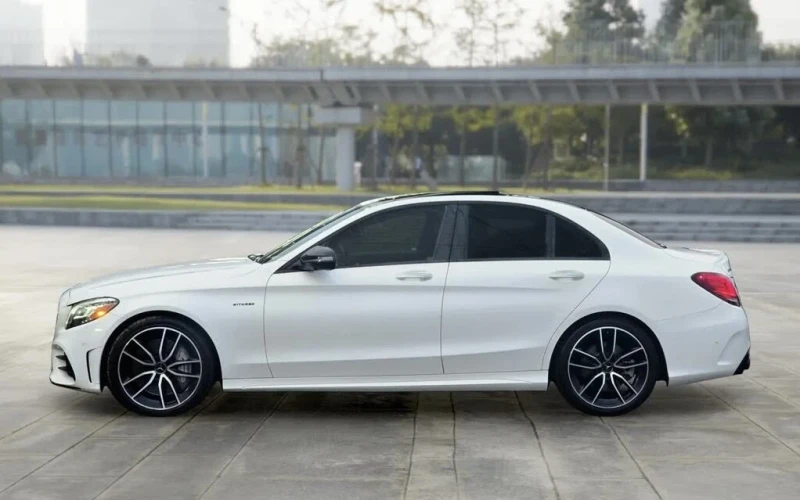 Mercedes-Benz C 43 AMG Sedan 4MATIC* АвтоКредит* (ЦЕНА ДО БГ), снимка 2 - Автомобили и джипове - 53448447