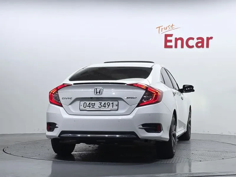 Honda Civic 1.5 10Th Generation, снимка 4 - Автомобили и джипове - 54953897