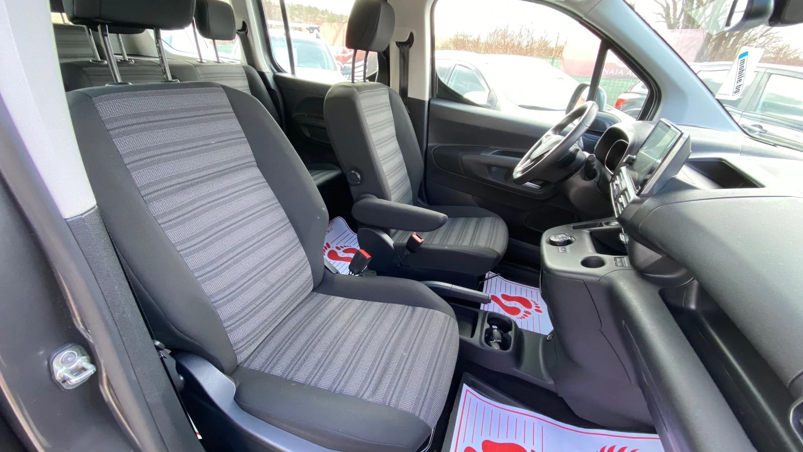 Opel Combo 1.5-130 Combo Life - изображение 9