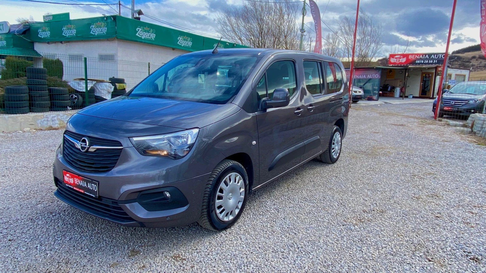 Opel Combo 1.5-130 Combo Life - изображение 2