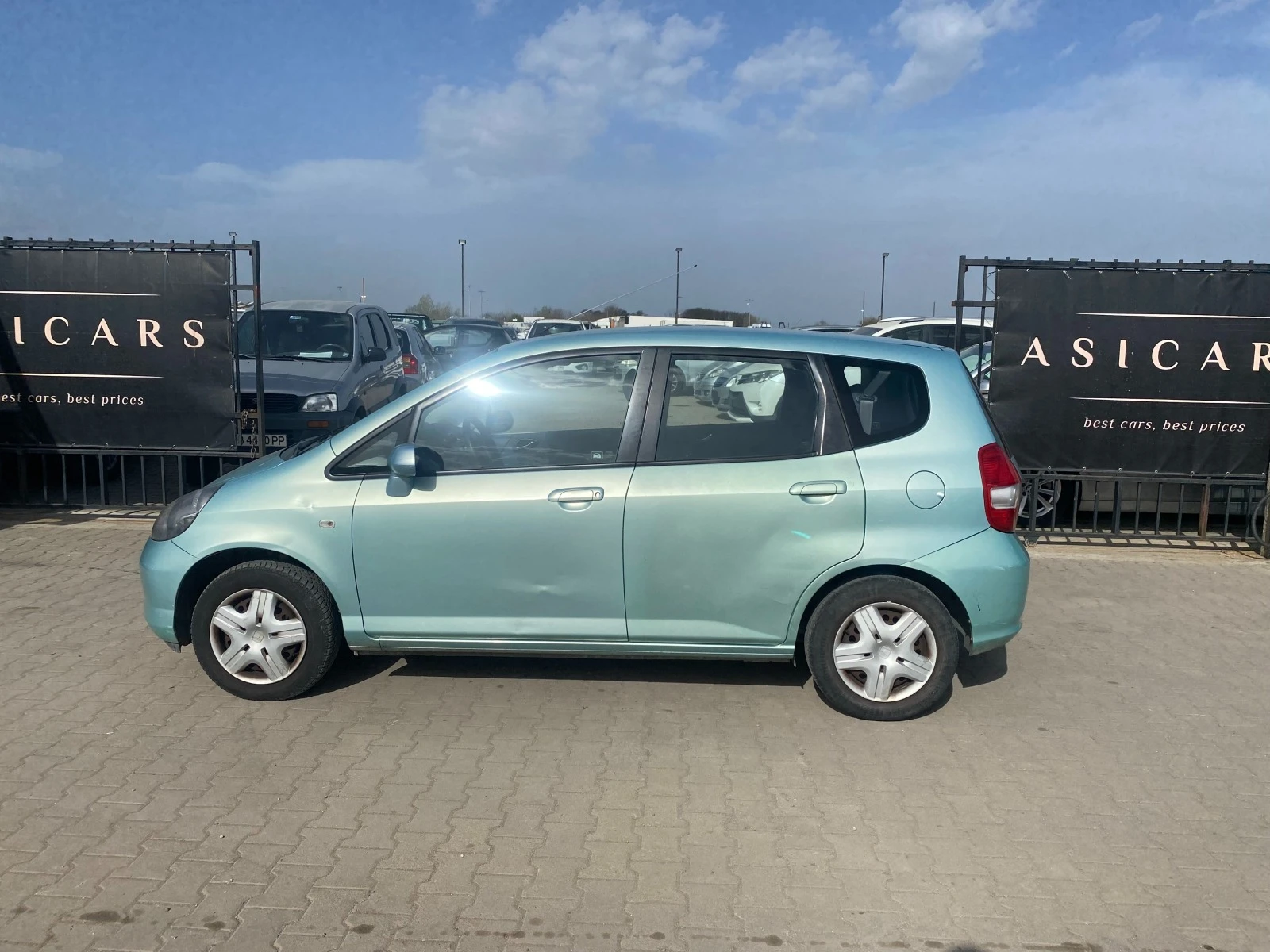 Honda Jazz 1.2I - изображение 2