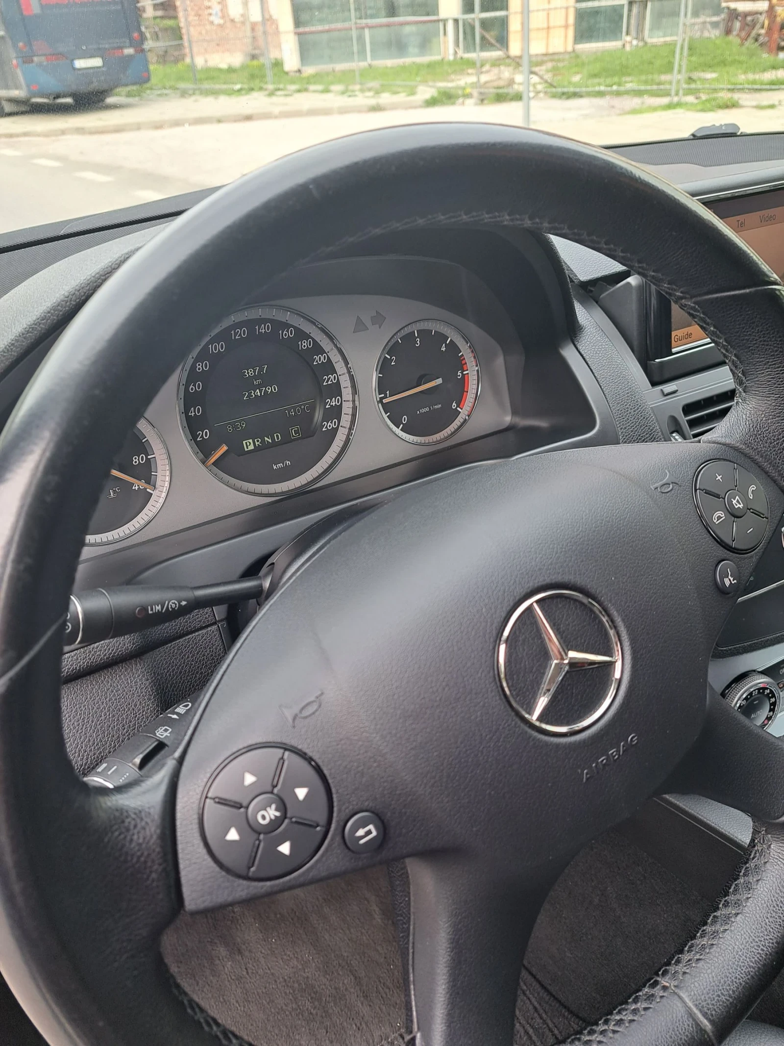 Mercedes-Benz C 220 2.2 - изображение 10