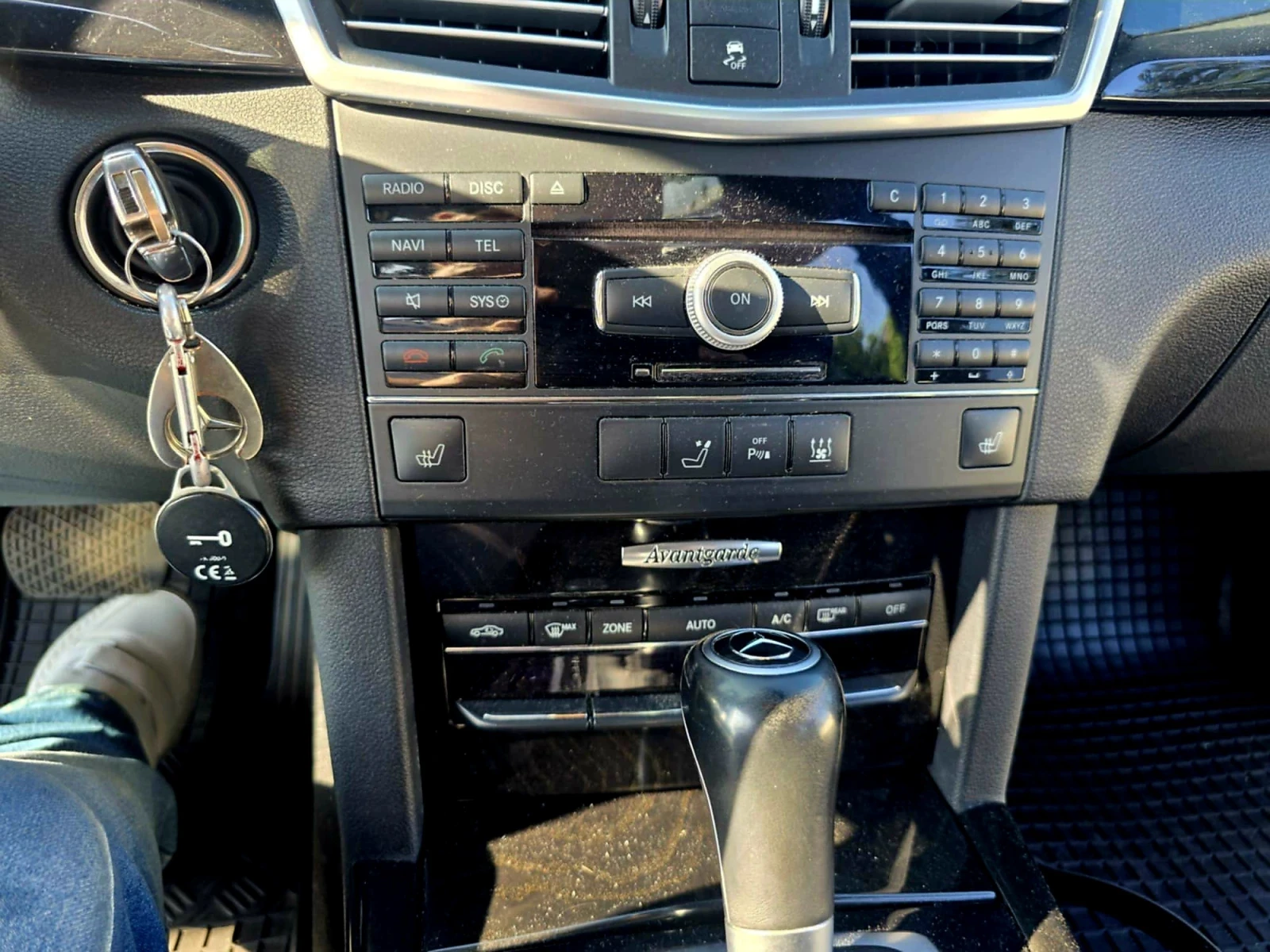 Mercedes-Benz E 250 Avant-garde  - изображение 10