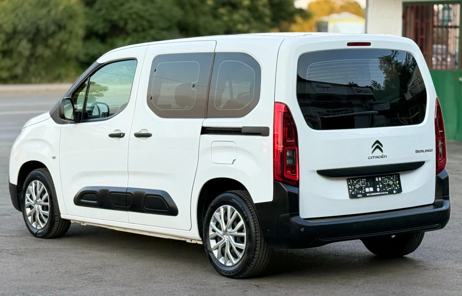 Citroen Berlingo 1.5HDi 102кс * Пътник* * Климатик* * Дистроник*  - изображение 4
