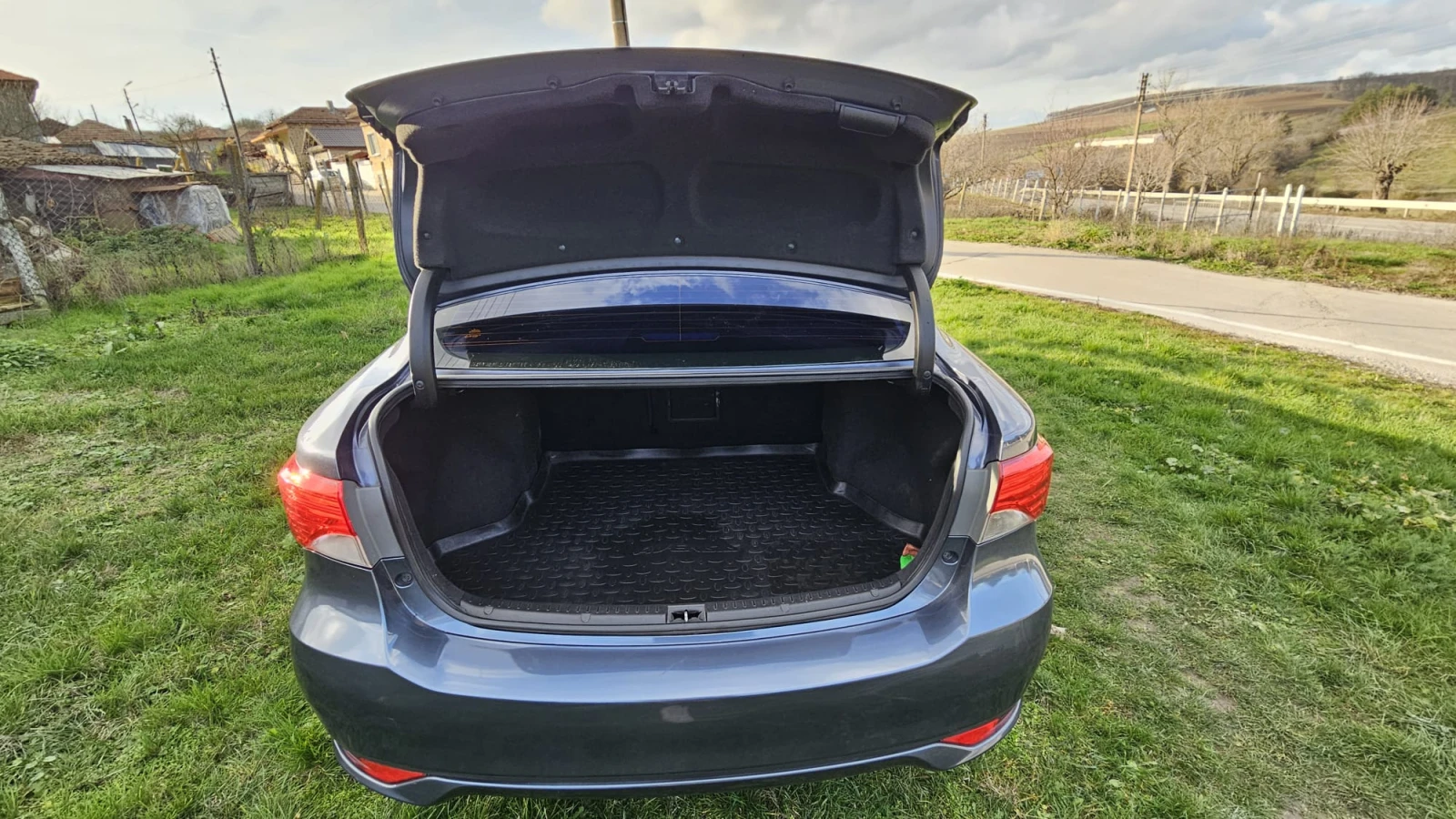 Toyota Avensis 2.2 D-CAT (177 Hp) - изображение 3