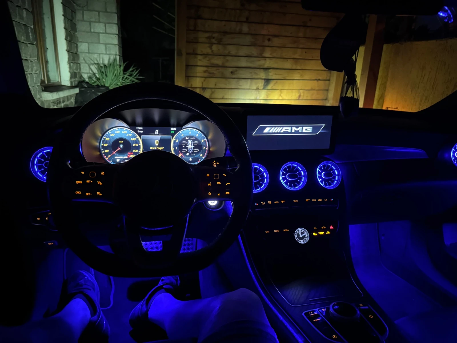 Mercedes-Benz C 300  - изображение 9