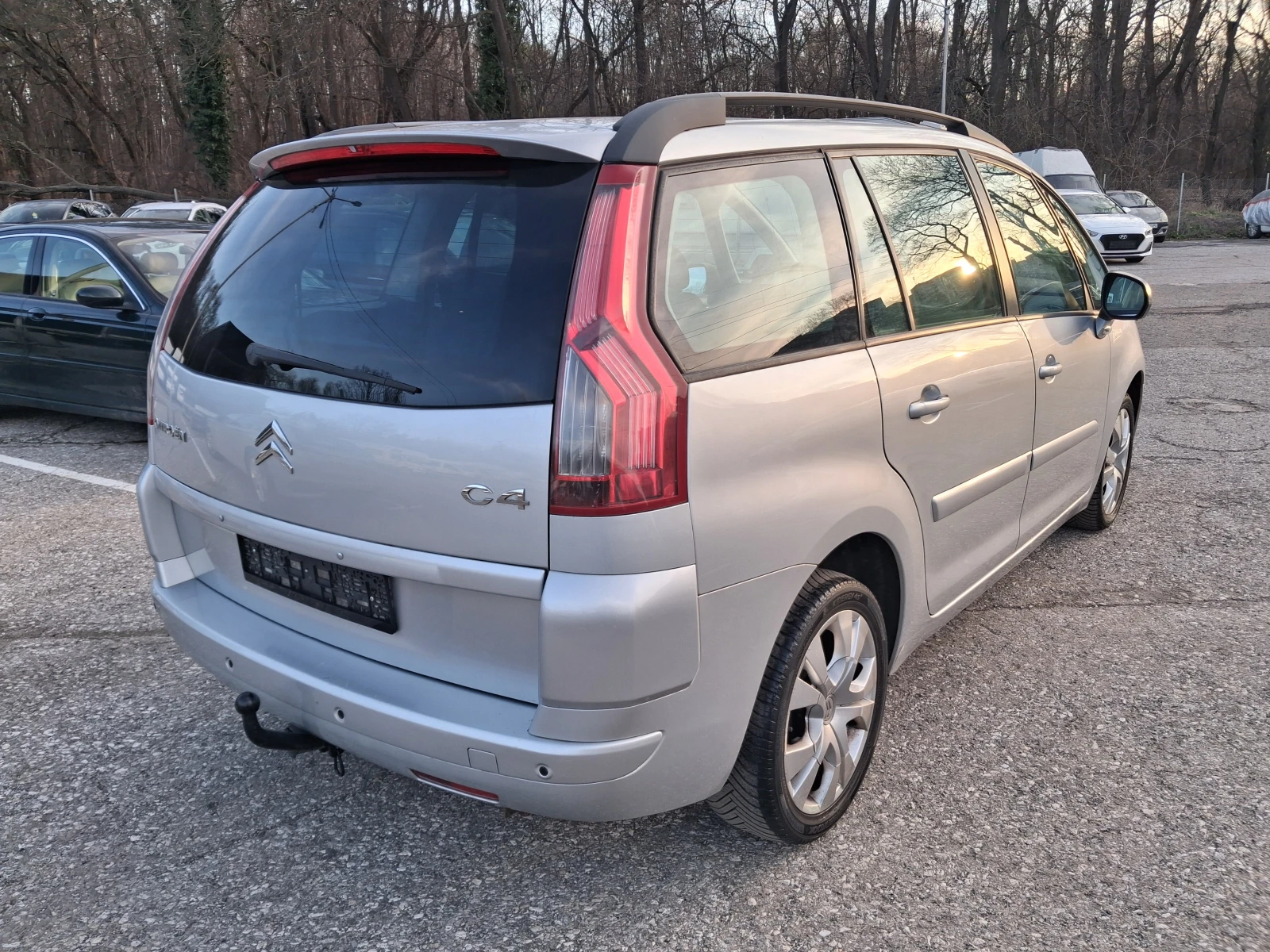 Citroen Grand C4 Picasso 1.8i* * ���.���* 7-�����* �������� | Mobile.bg � ����������� 4