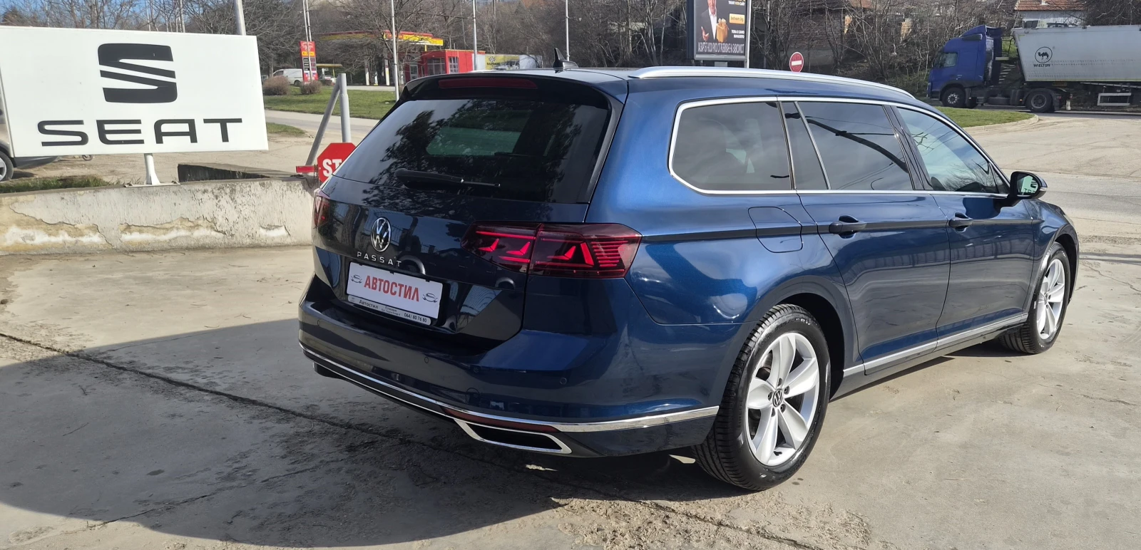 VW Passat Elegance-MATRIX-Кожа-Дигитал-Печка, снимка 5 - Автомобили и джипове - 53778097