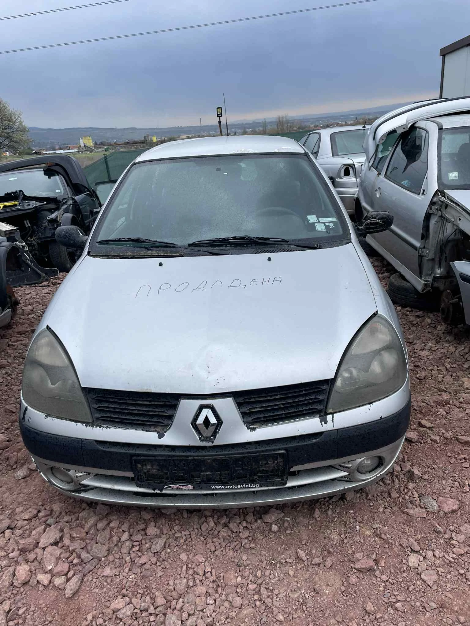Renault Clio 1.2 на части, снимка 4 - Автомобили и джипове - 53800827