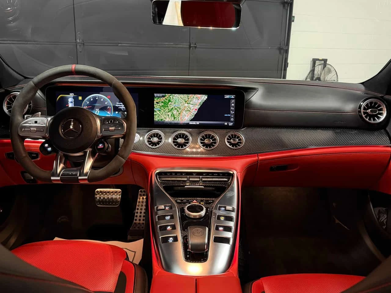 Mercedes-Benz AMG GT 63 S  CARFAX, снимка 8 - Автомобили и джипове - 53991018