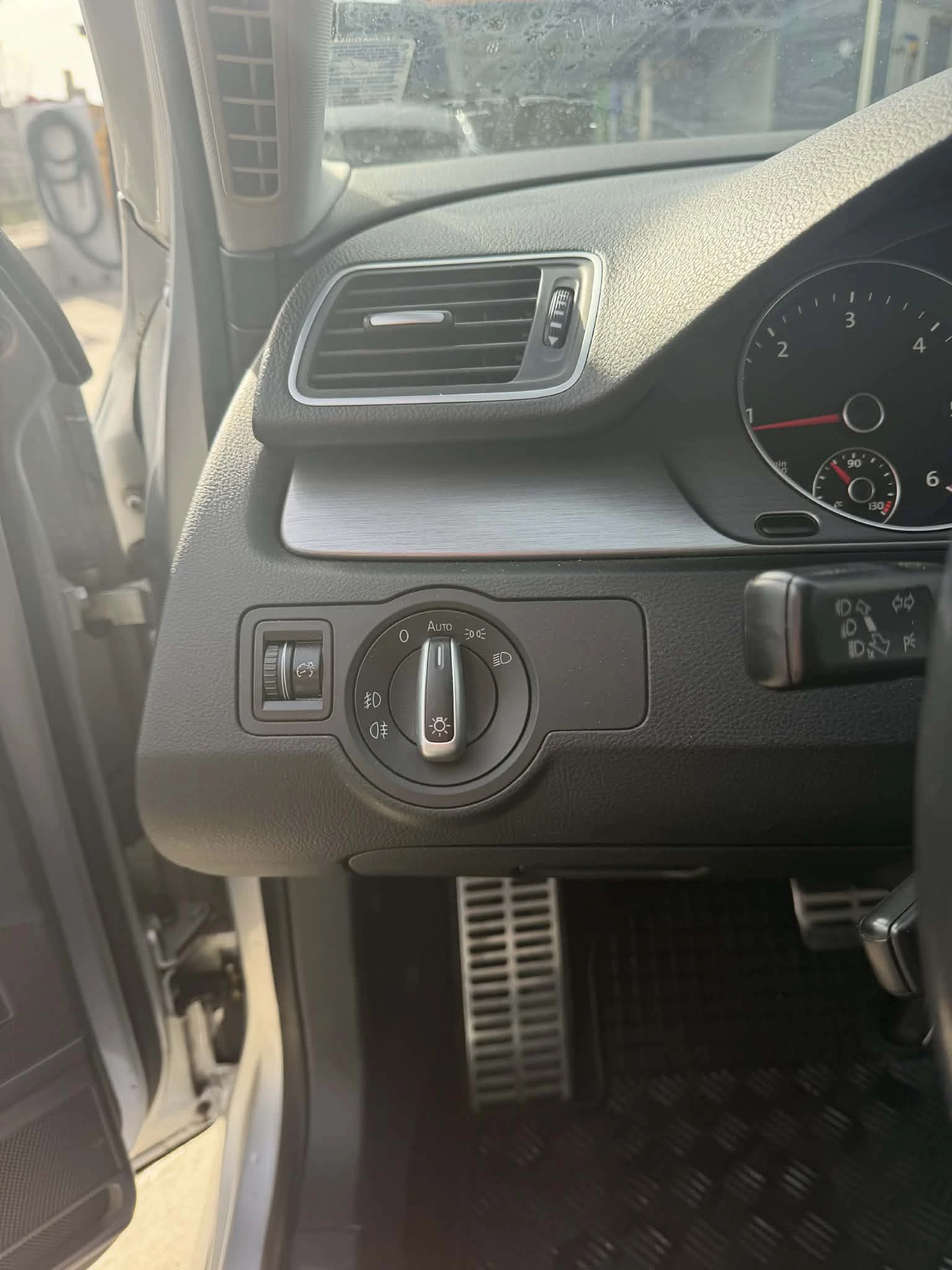 VW Passat B7, снимка 11 - Автомобили и джипове - 54277345