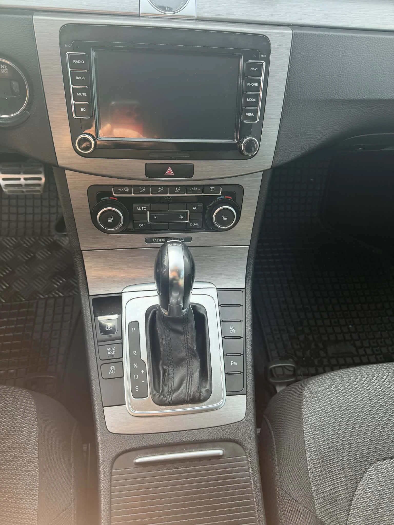 VW Passat B7, снимка 12 - Автомобили и джипове - 54277345