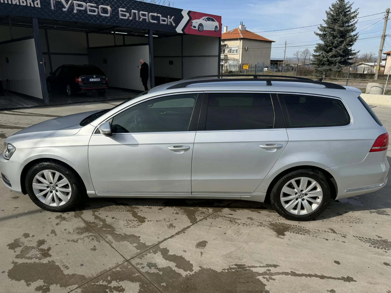 VW Passat B7, снимка 4 - Автомобили и джипове - 54277345