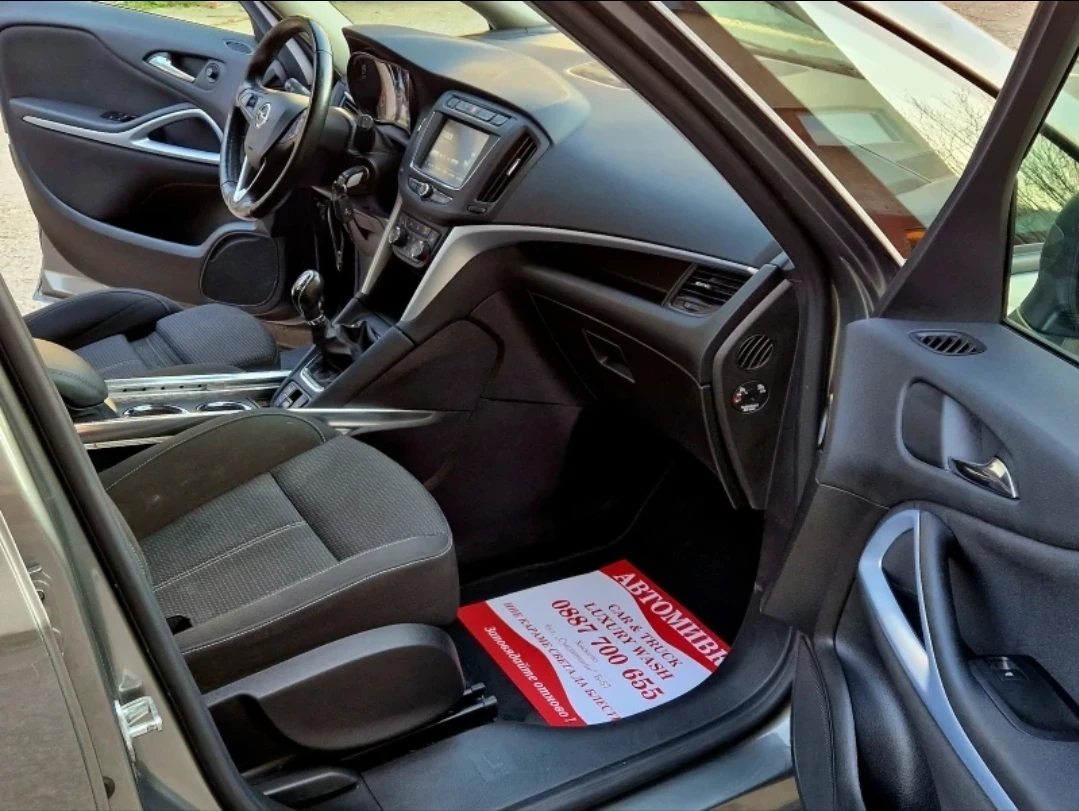 Opel Zafira Tourer 1.6 CDTI 6+ 1, снимка 9 - Автомобили и джипове - 54781110