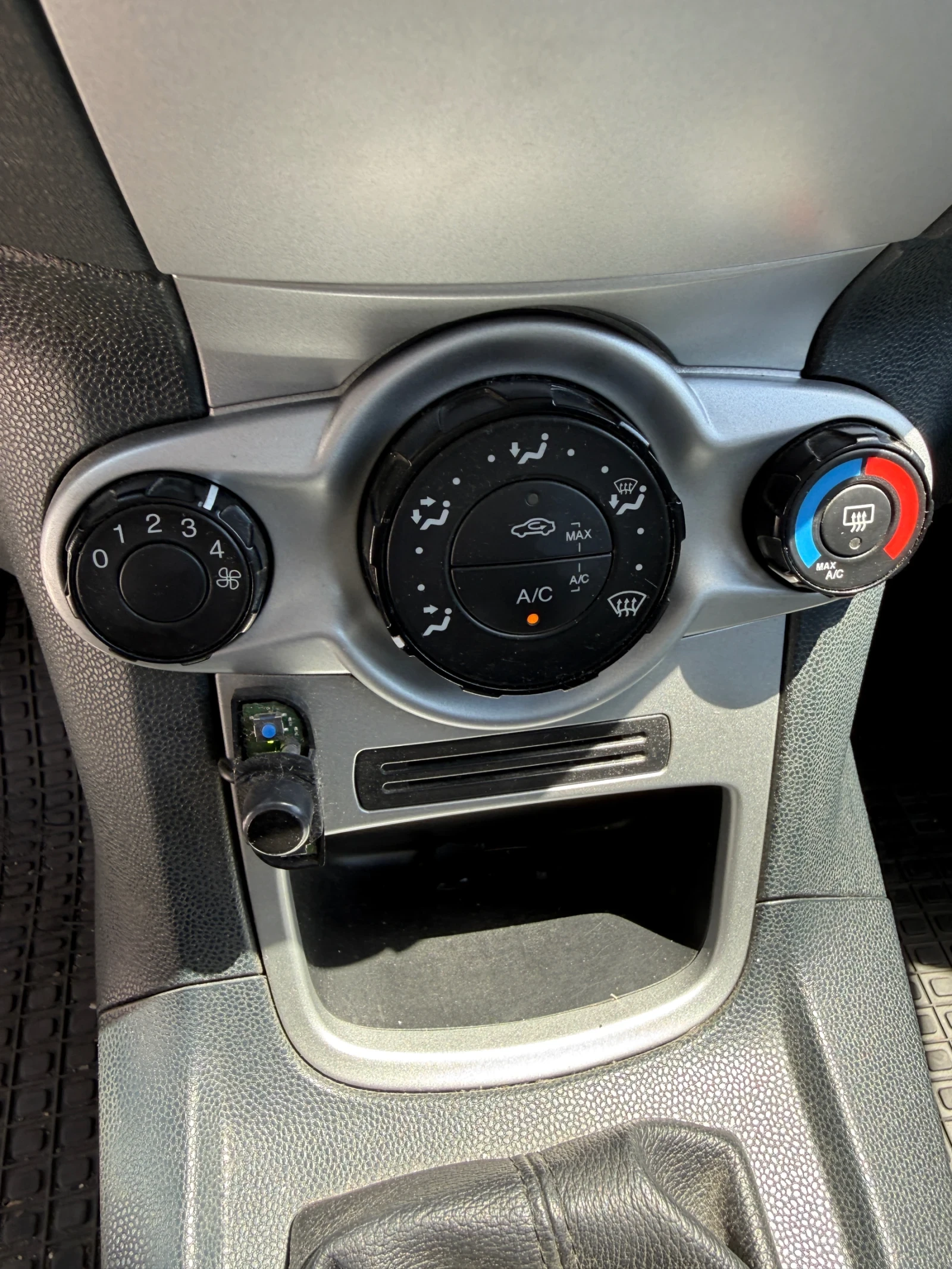 Ford Fiesta, снимка 6 - Автомобили и джипове - 54885002
