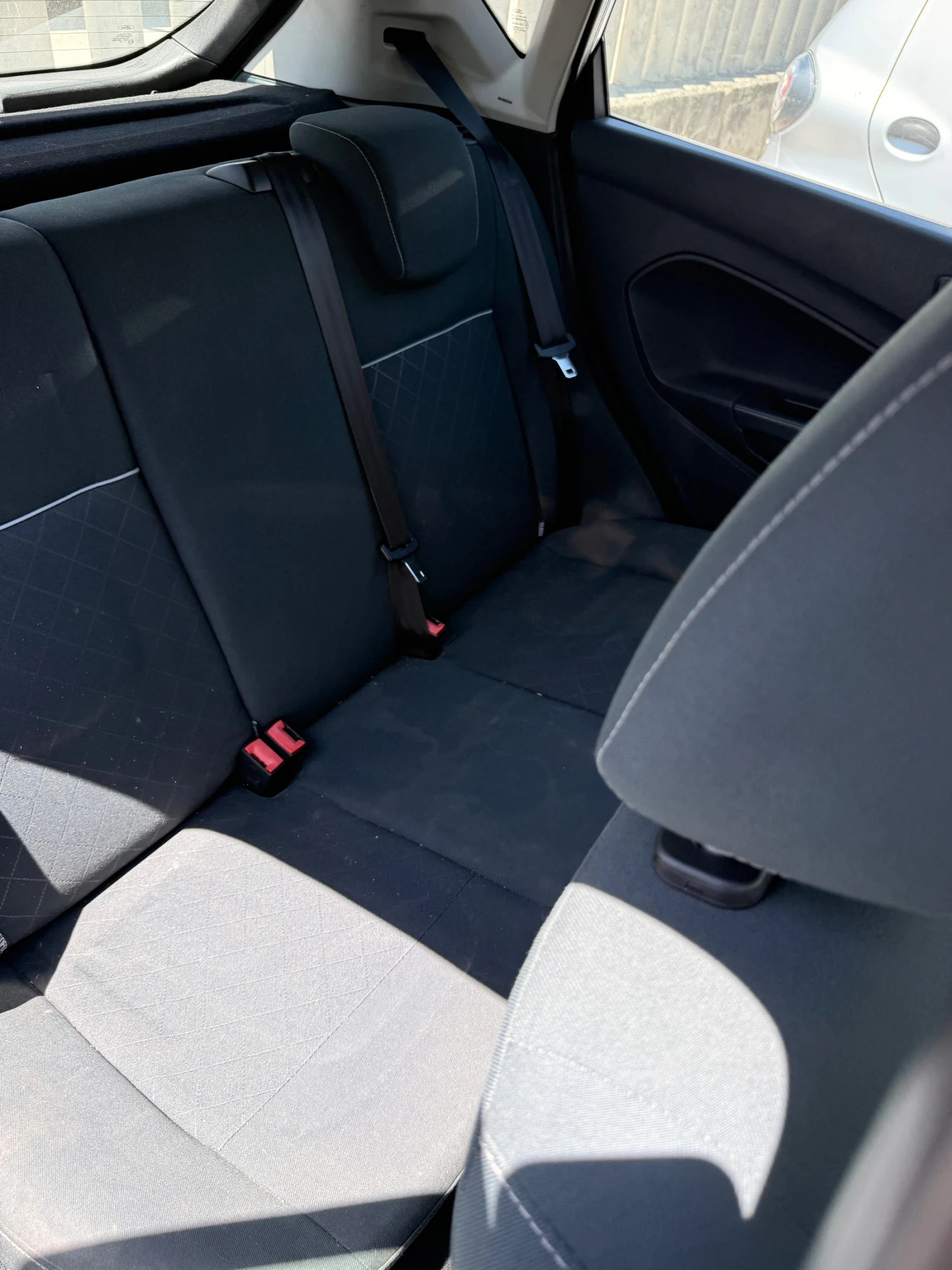 Ford Fiesta, снимка 9 - Автомобили и джипове - 54885002