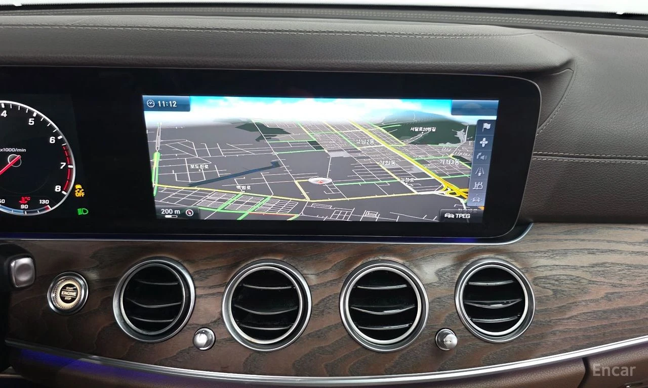 Mercedes-Benz E 300 ДИГИТАЛНО* ТАБЛО* ОБДУХВАНЕ* 360КАМЕРА* , снимка 9 - Автомобили и джипове - 55468007